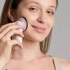Микротоковый массажер для лица с прогревом GESS-086 REISEN